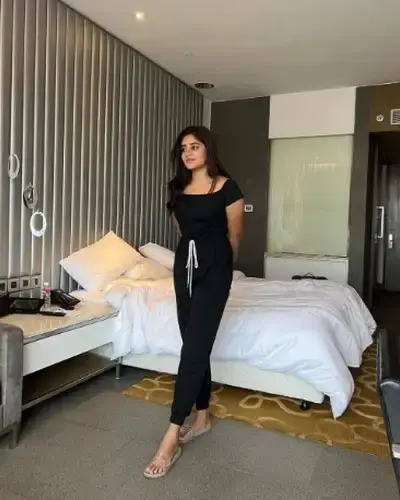 Call Girls Thane Cash On Delivery